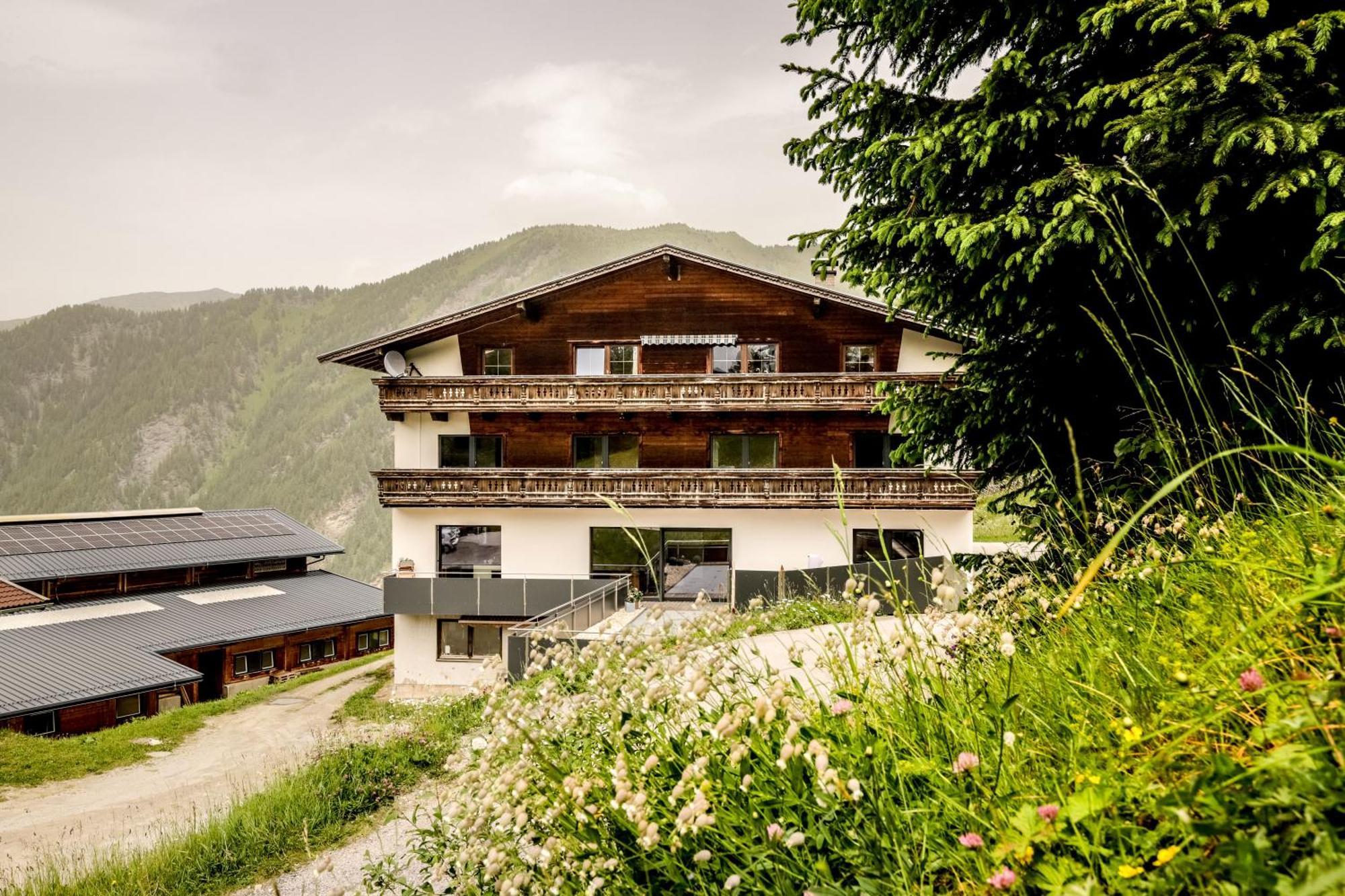 Wolf Apartments Padaun Vals Kültér fotó